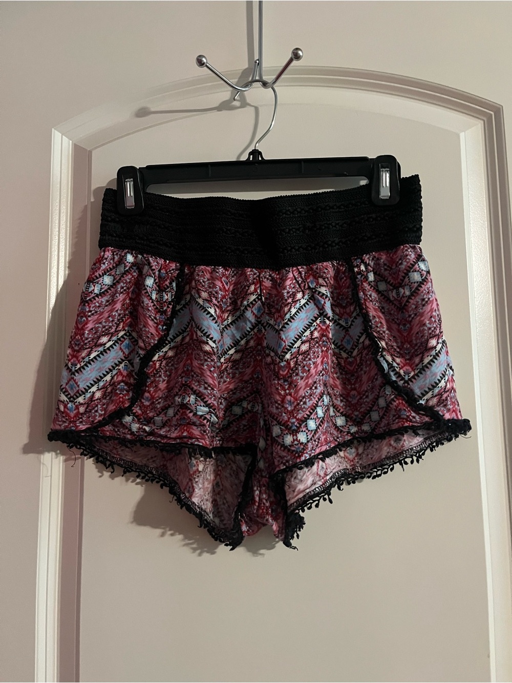 Women's Printed Lounge Shorts with Crochet Waistband - Black & Pink